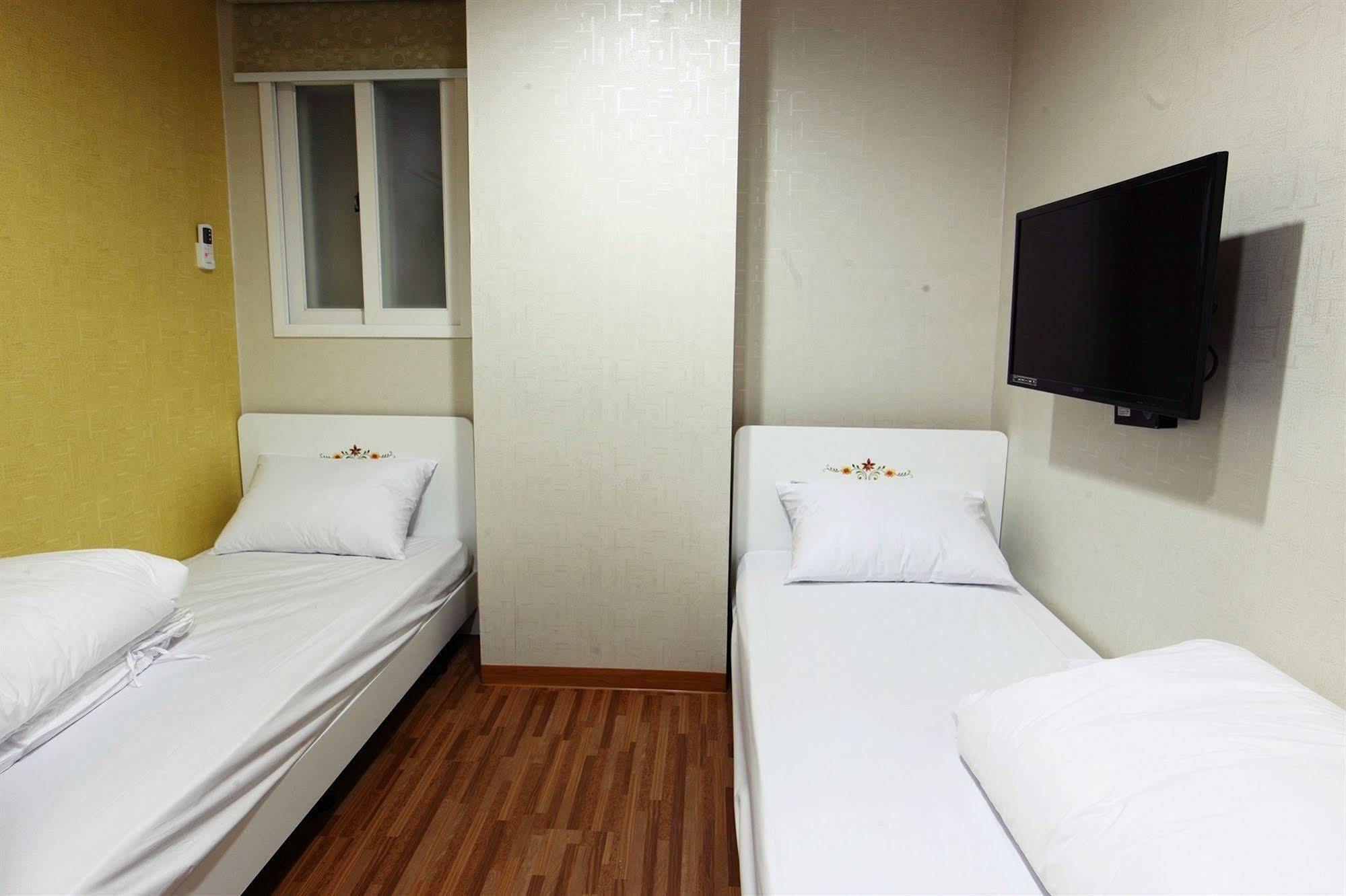 Chloe Guesthouse Gangnam Seoul Exteriör bild