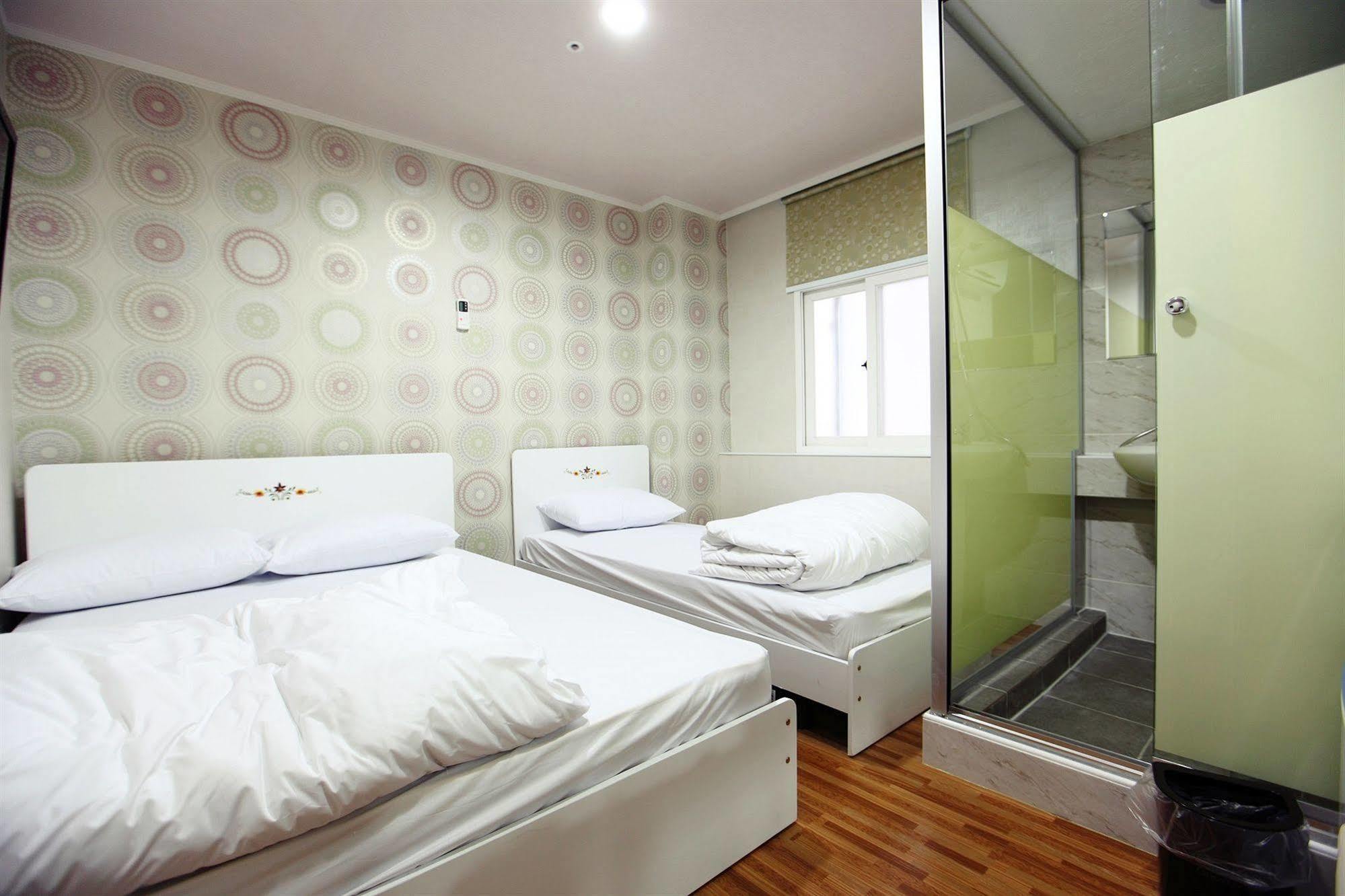 Chloe Guesthouse Gangnam Seoul Exteriör bild